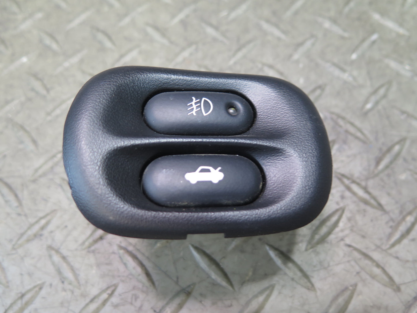97-04 Chevrolet Corvette C5 Fog Light Trunk Release Switch Button 12135155 OEM