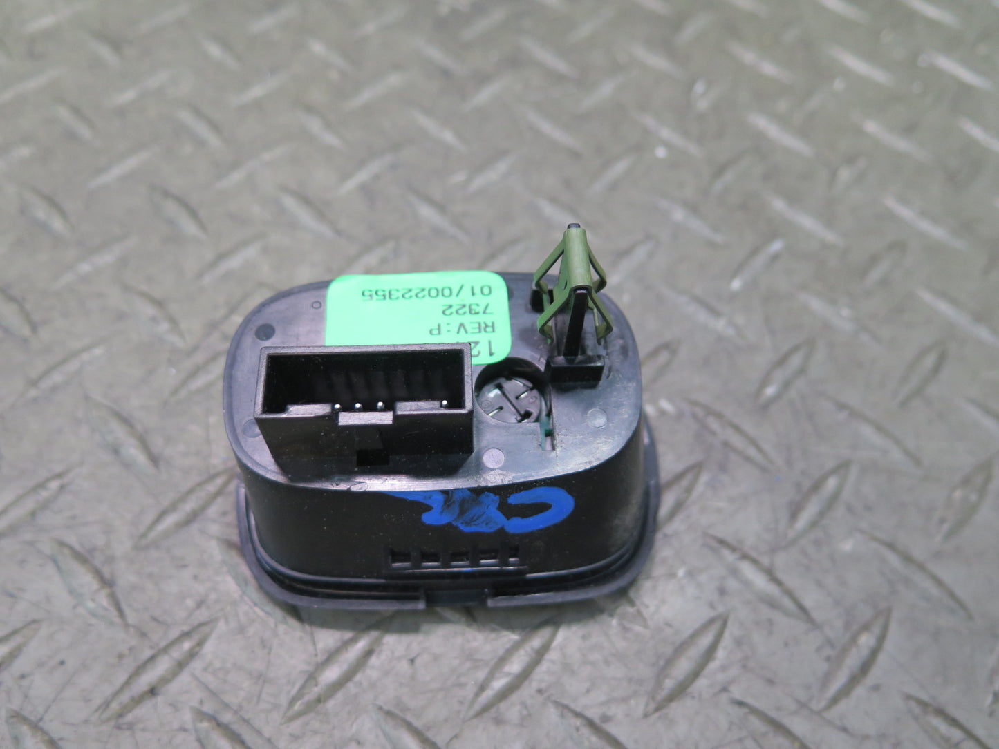97-04 Chevrolet Corvette C5 Fog Light Trunk Release Switch Button 12135155 OEM