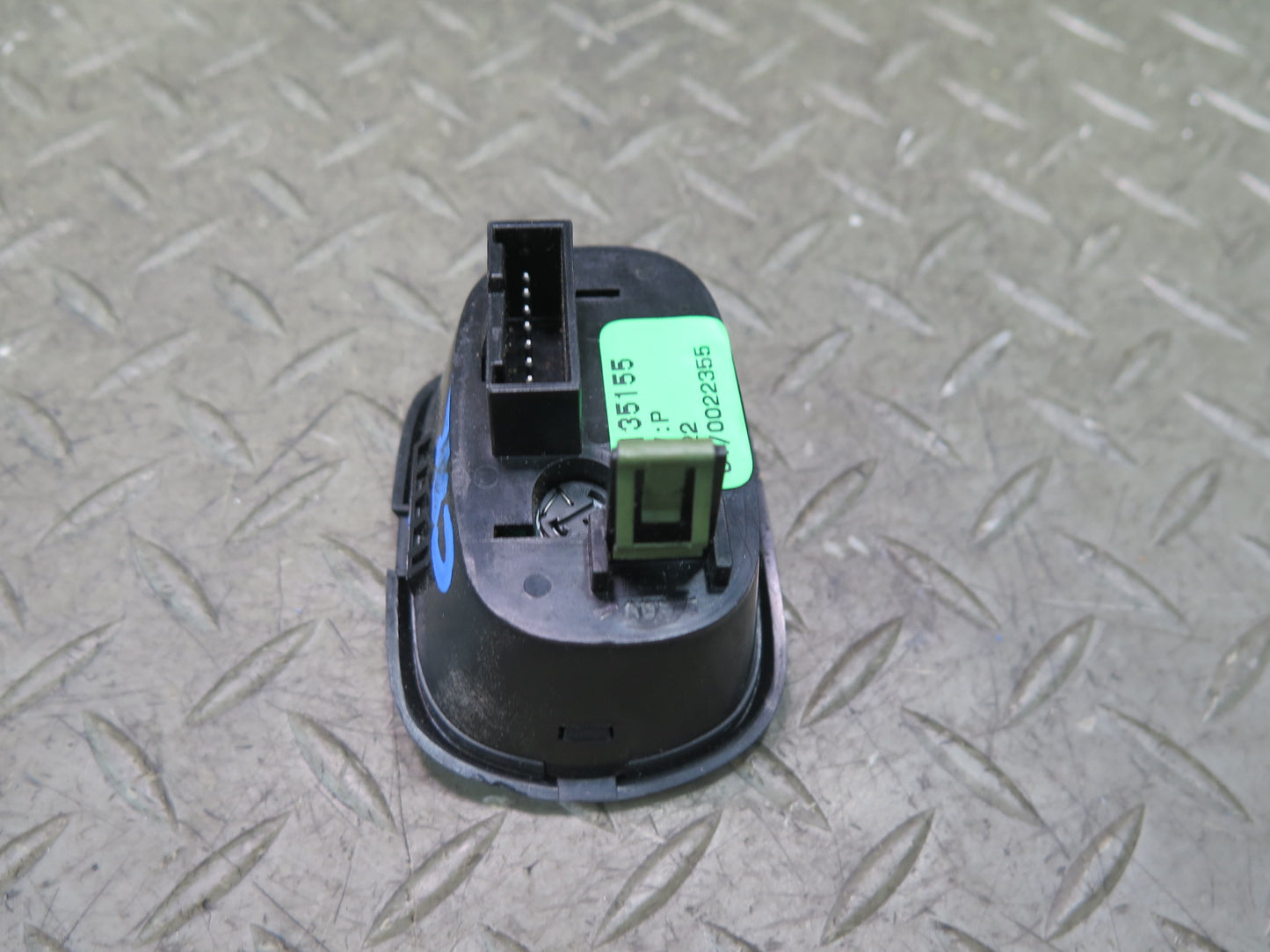 97-04 Chevrolet Corvette C5 Fog Light Trunk Release Switch Button 12135155 OEM