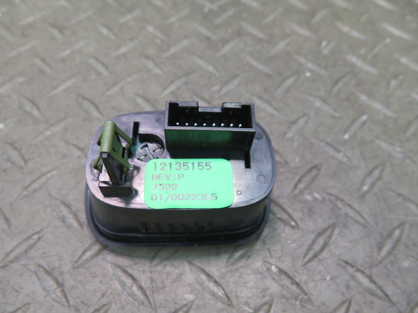 97-04 Chevrolet Corvette C5 Fog Light Trunk Release Switch Button 12135155 OEM
