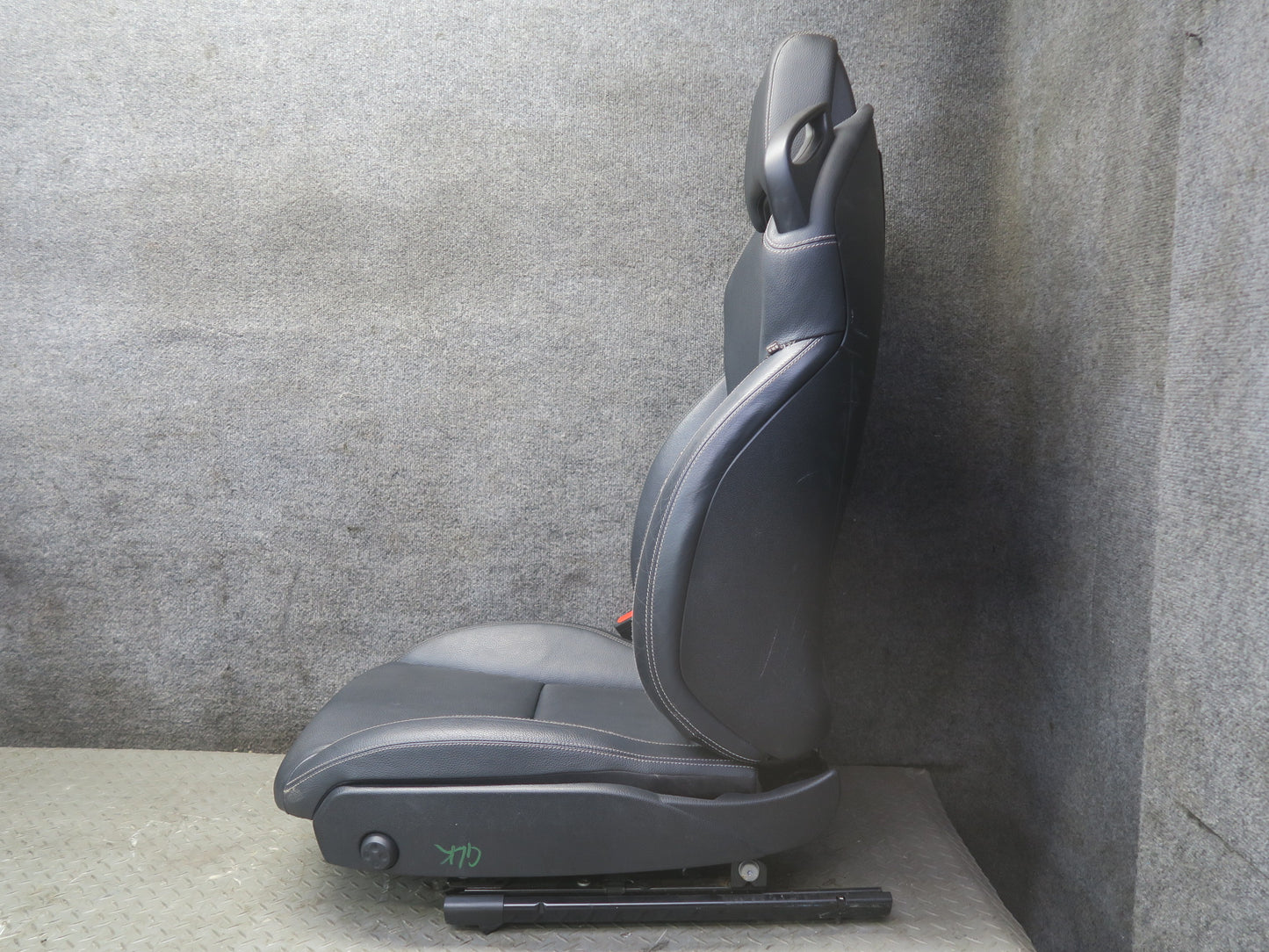 2012-2016 Mercedes R172 SLK Front Left & Right Side Leather Seat Black Set of 2