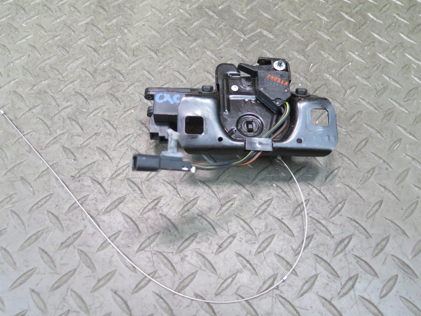 98-04 Chevrolet Corvette C5 Convertible Rear Trunk Hatch Lock Latch OEM