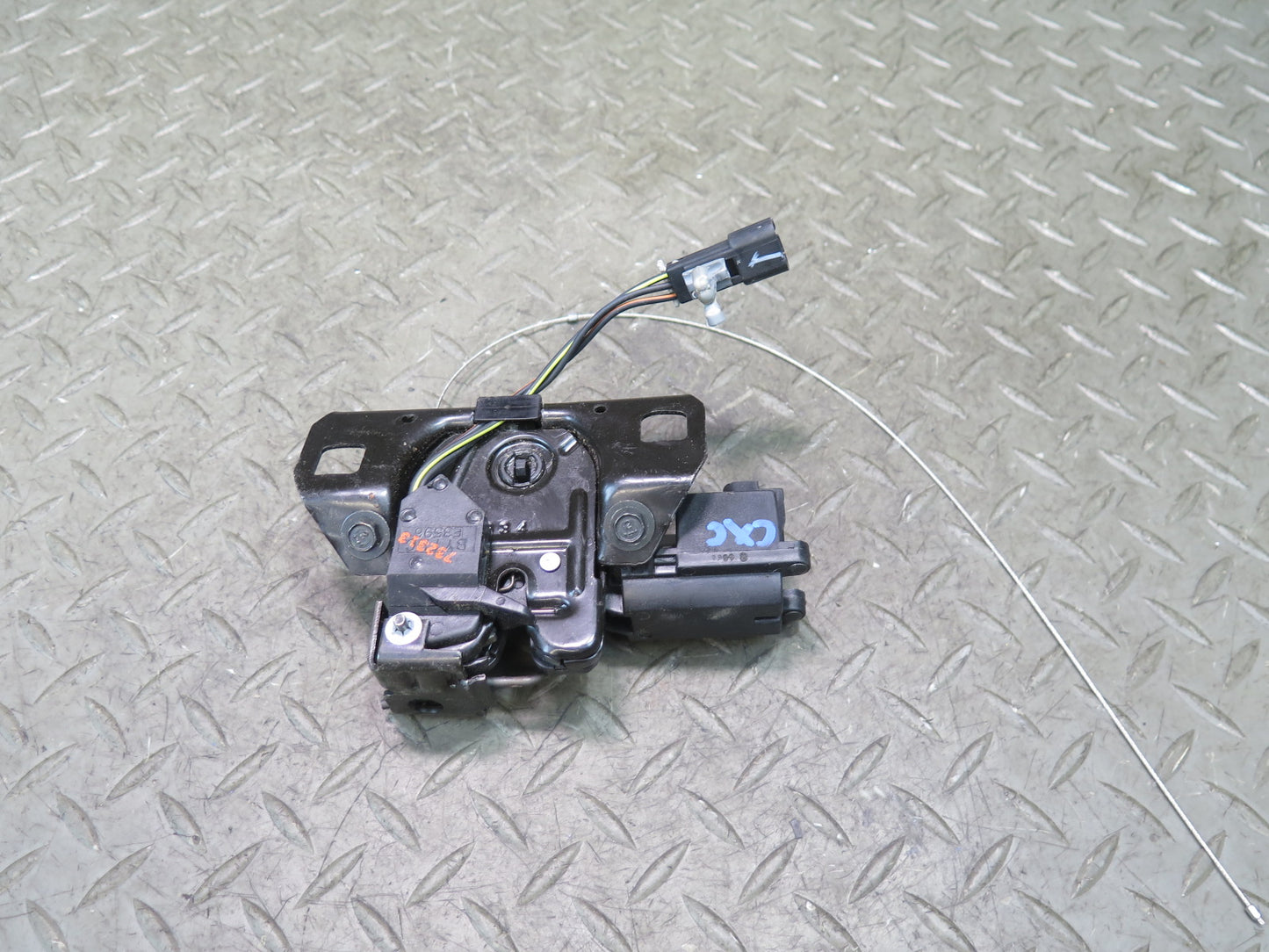 98-04 Chevrolet Corvette C5 Convertible Rear Trunk Hatch Lock Latch OEM