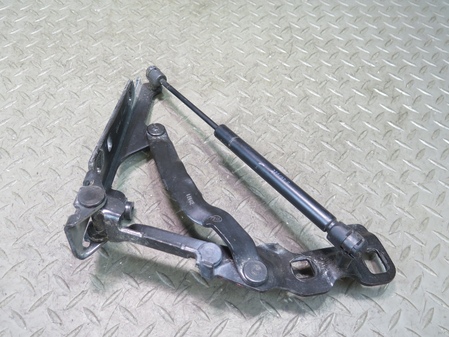 98-04 Chevrolet Corvette C5 Convertible Rear Left & Right Trunk Hinge Set OEM