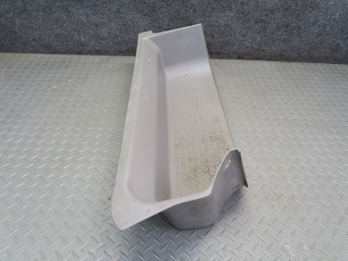 99-03 VW Eurovan T4 Front Left Door Step Trim Panel 705863735A OEM
