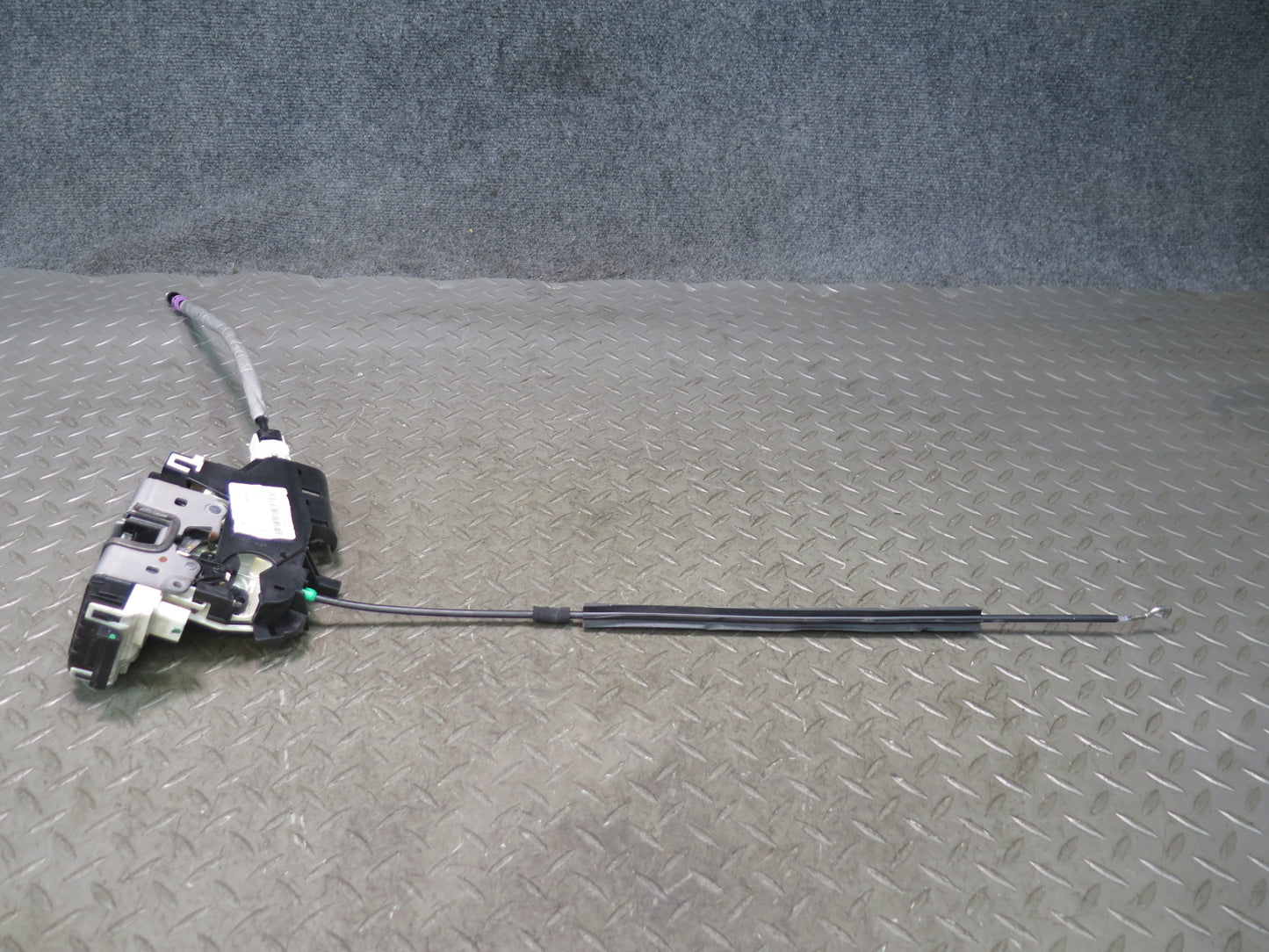 2012-2020 Mercedes R172 SLK SLC Front Right Pass Side Door Latch Lock Actuator