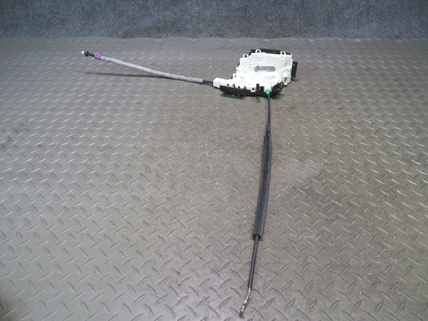 2012-2020 Mercedes R172 SLK SLC Front Right Pass Side Door Latch Lock Actuator