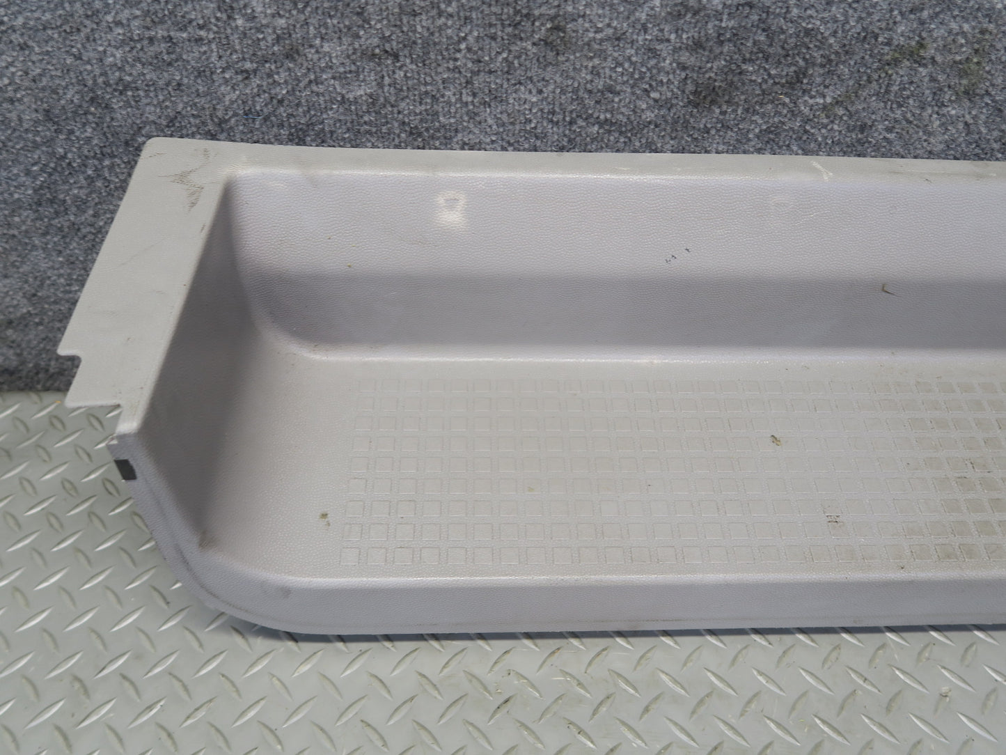 99-03 Volkswagen VW Eurovan T4 Front Right Door Step Trim Panel 701863736B OEM
