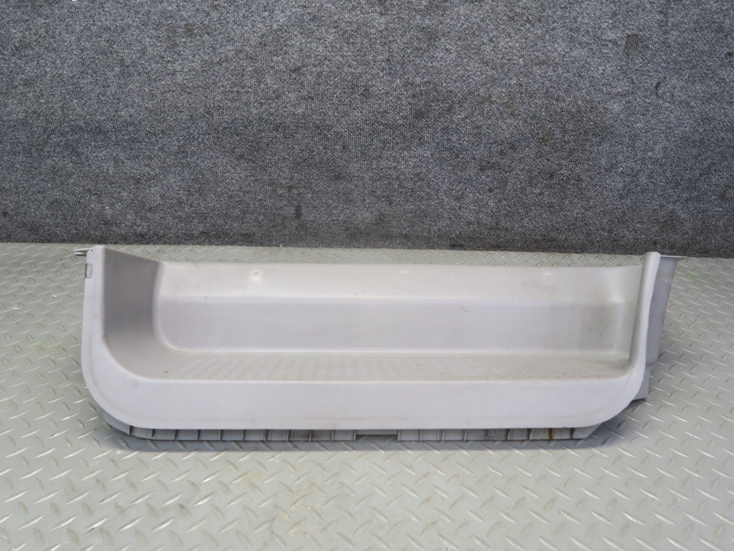 99-03 Volkswagen VW Eurovan T4 Front Right Door Step Trim Panel 701863736B OEM