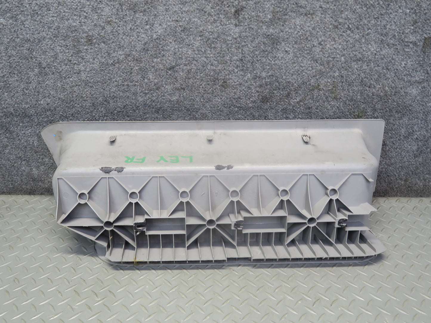 99-03 Volkswagen VW Eurovan T4 Front Right Door Step Trim Panel 701863736B OEM