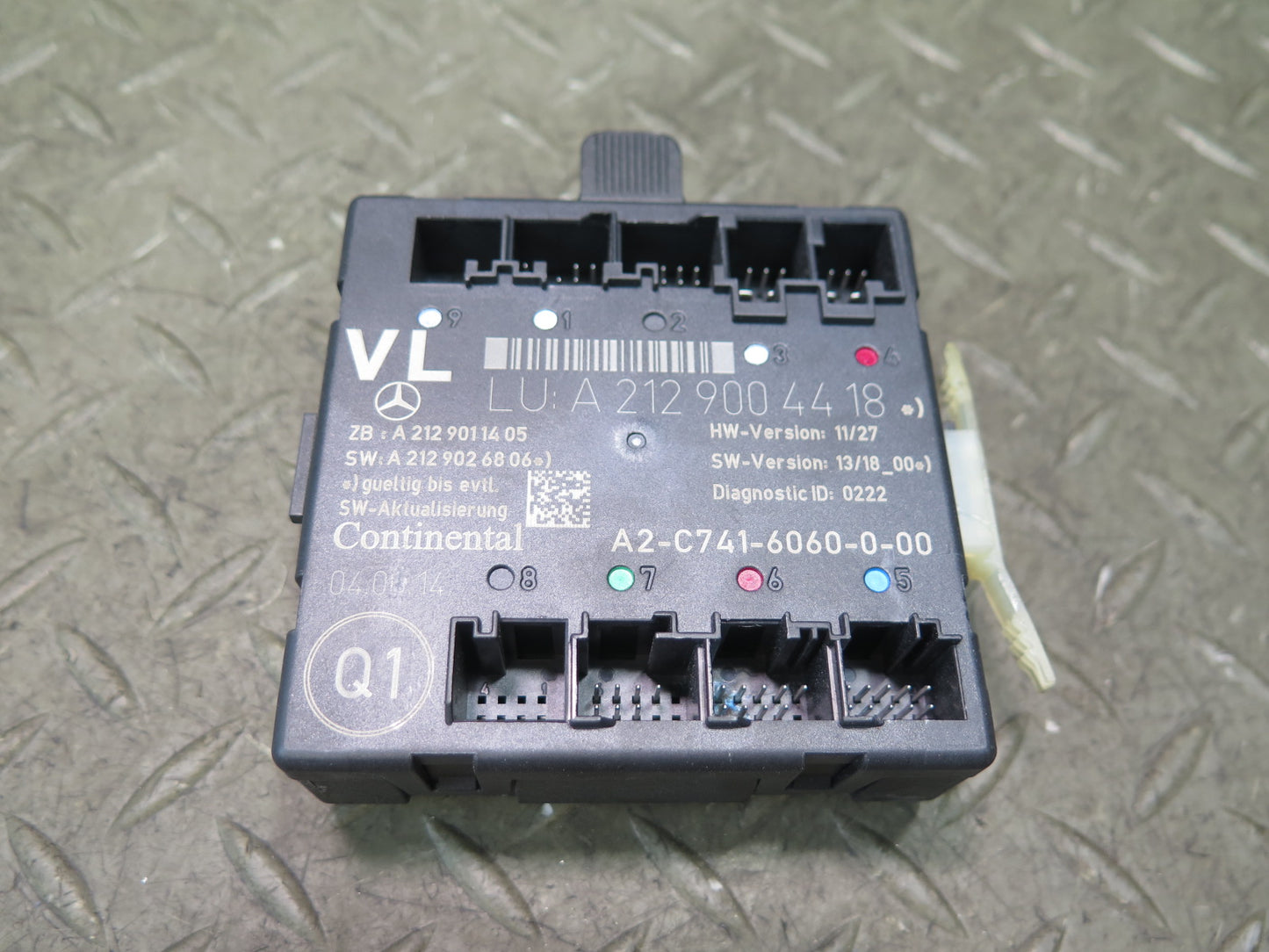 2012-2016 Mercedes R172 SLK Front Left Driver Side Door Control Module Unit