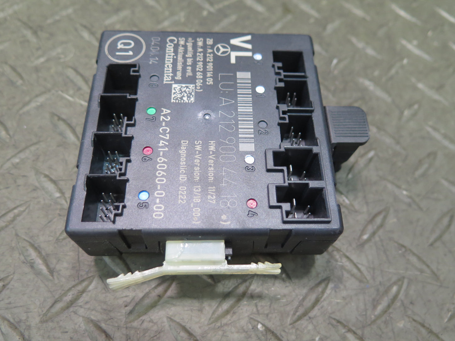 2012-2016 Mercedes R172 SLK Front Left Driver Side Door Control Module Unit