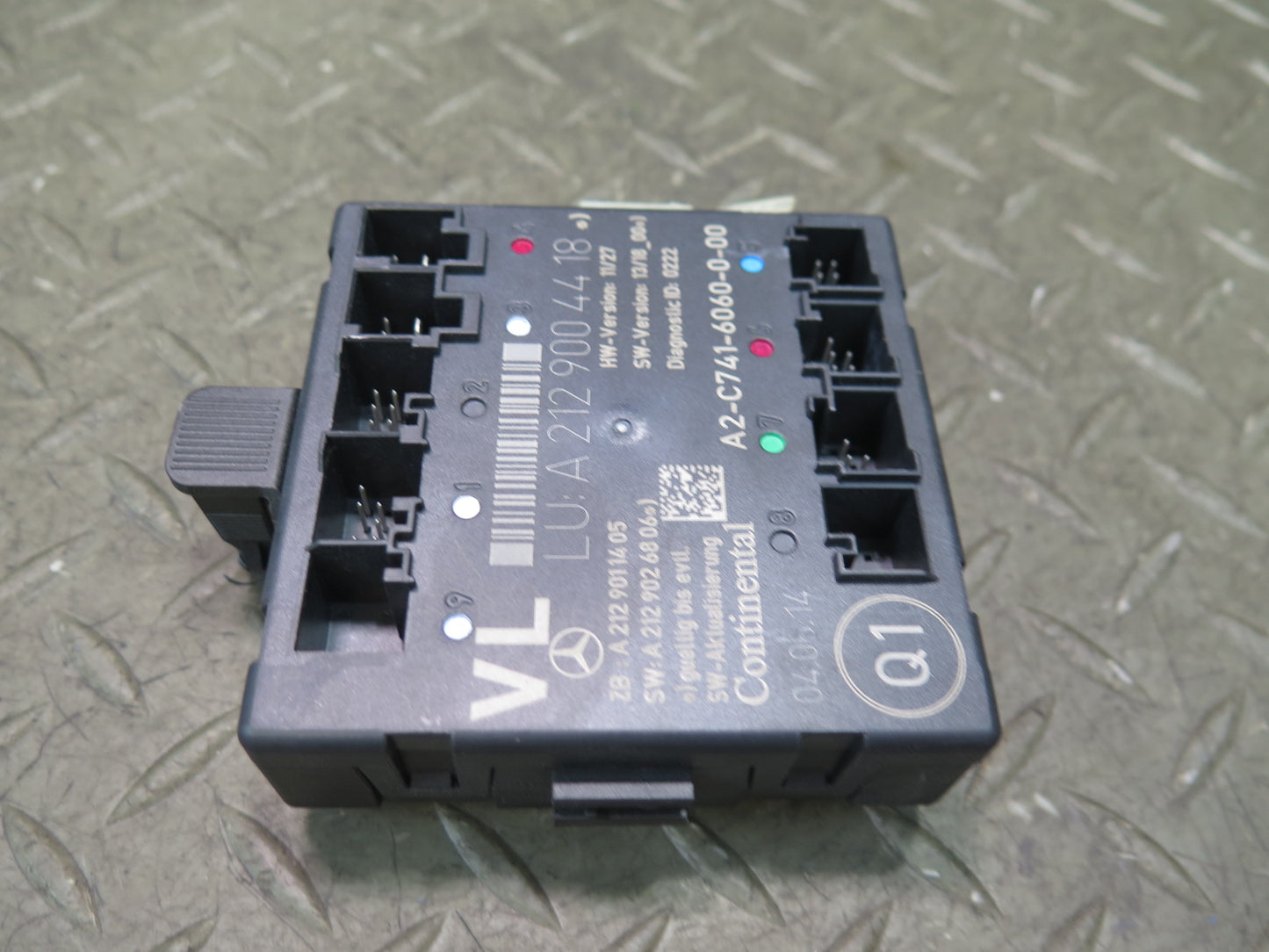 2012-2016 Mercedes R172 SLK Front Left Driver Side Door Control Module Unit