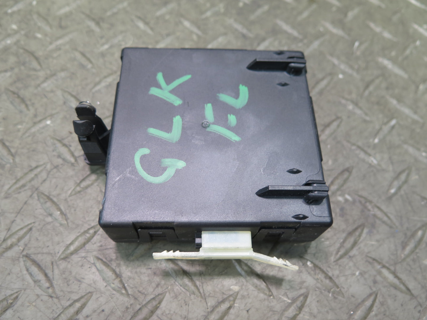 2012-2016 Mercedes R172 SLK Front Left Driver Side Door Control Module Unit