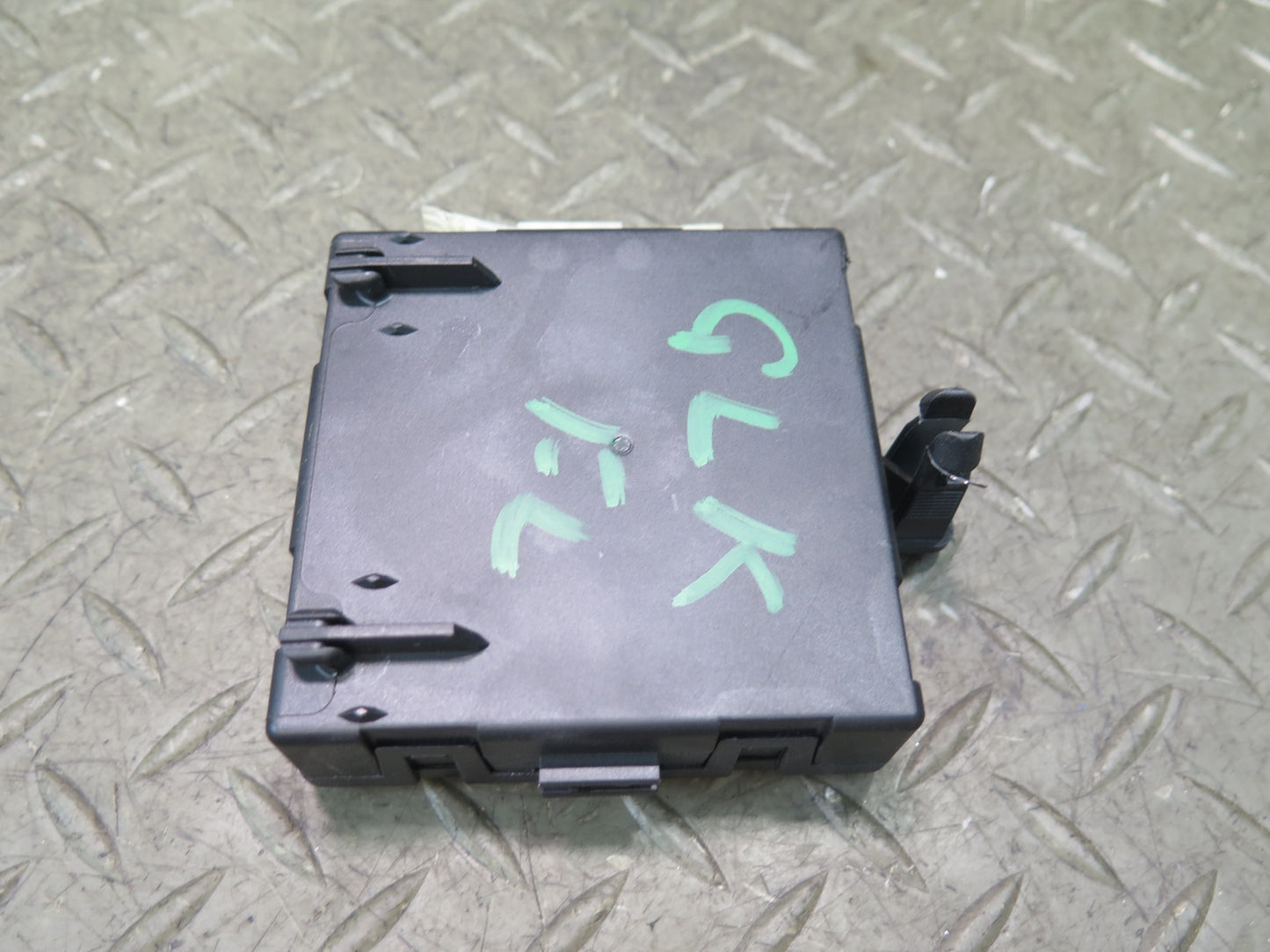 2012-2016 Mercedes R172 SLK Front Left Driver Side Door Control Module Unit