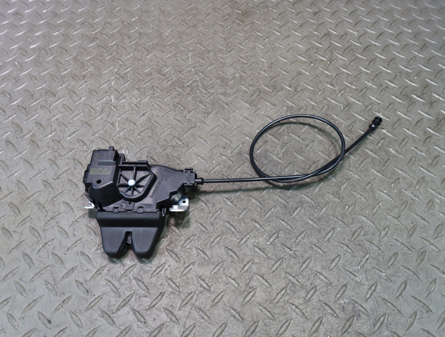 2012-2020 Mercedes R172 SLK SLC Rear Trunk Lid Latch Lock Actuator A2047500485