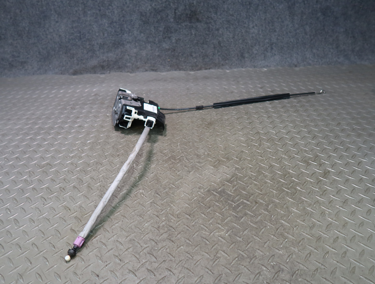 2012-2020 Mercedes R172 SLK SLC Front Left Driver Side Door Latch Lock Actuator