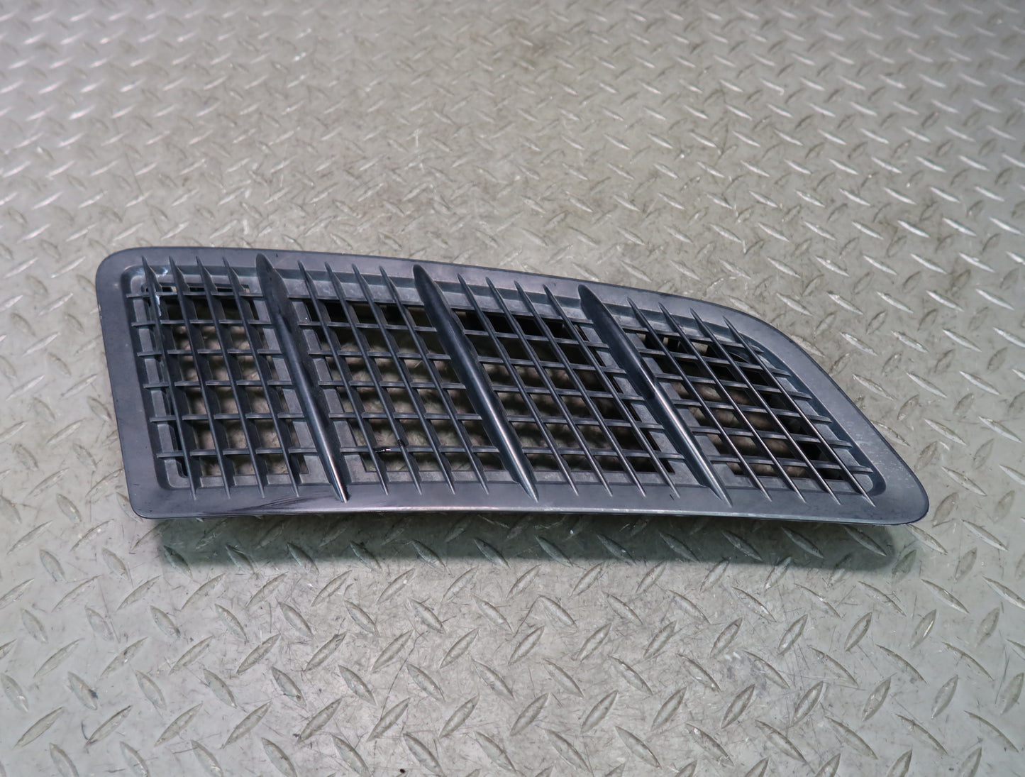 2012-2020 Mercedes R172 SLK SLC Hood Right Passenger Side Vent Grille