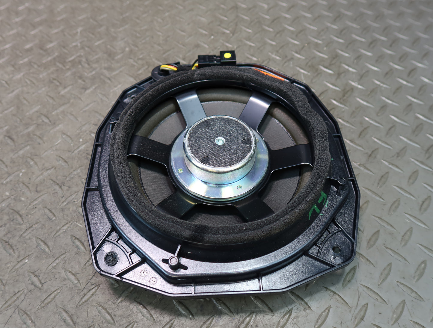 12-20 Mercedes R172 SLK SLC Front Left & Right Door Audio Speaker Logic 7 Set