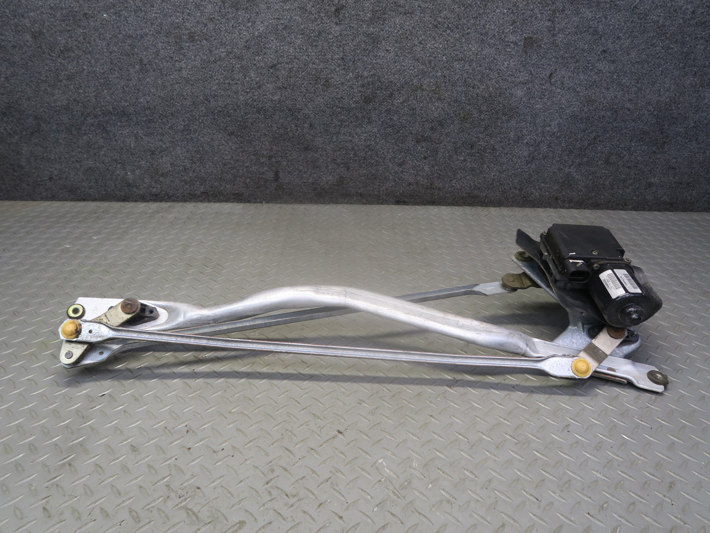 97-04 Chevrolet Corvette C5 Front Wiper Transmission Linkage w Motor OEM