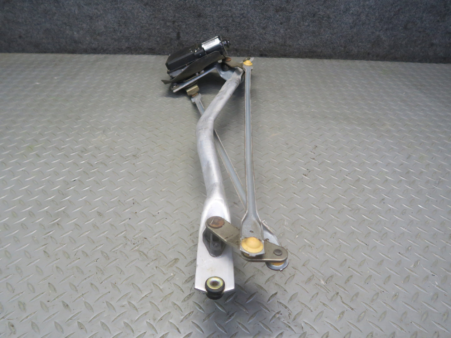 97-04 Chevrolet Corvette C5 Front Wiper Transmission Linkage w Motor OEM