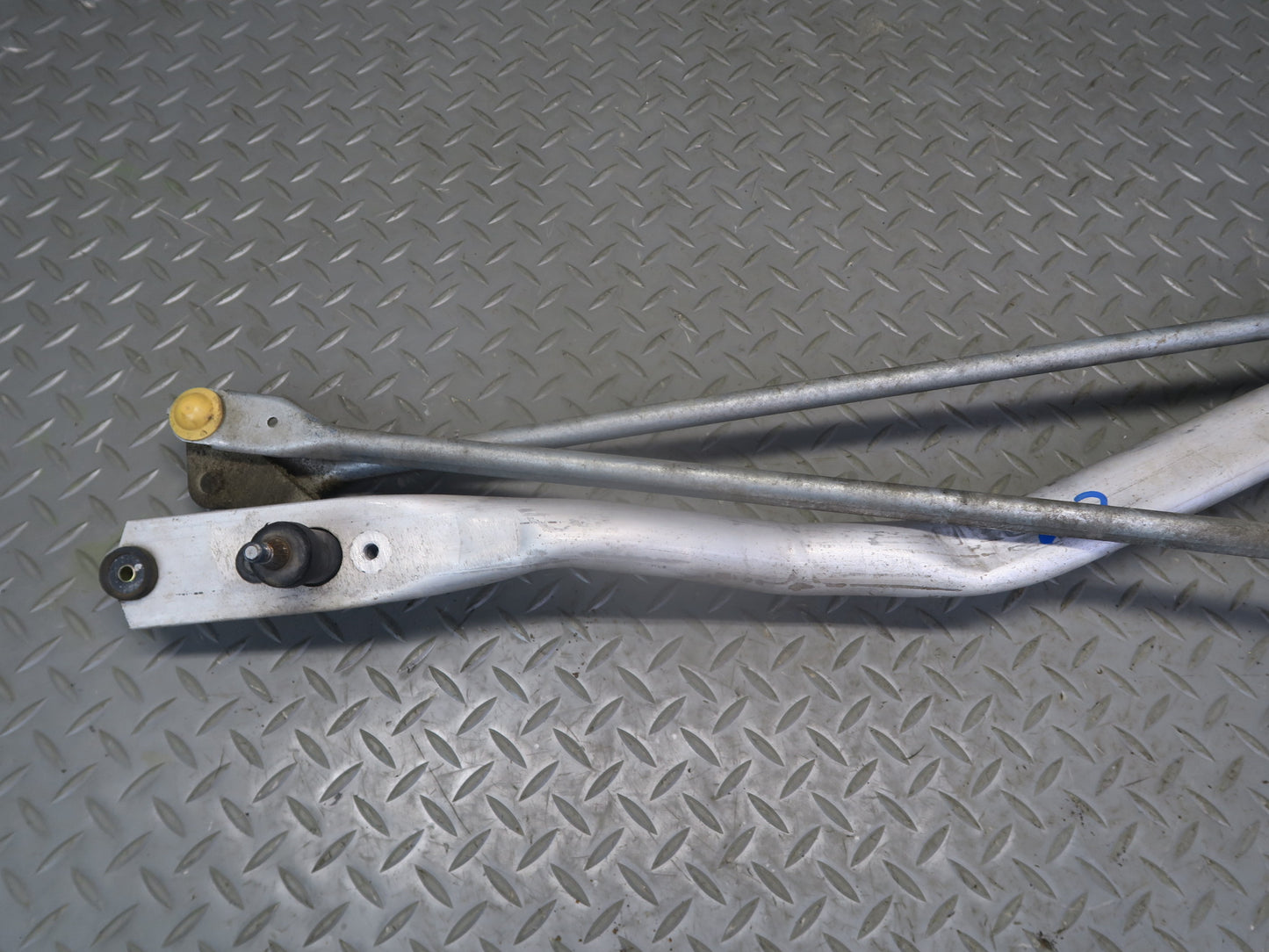 97-04 Chevrolet Corvette C5 Front Wiper Transmission Linkage w Motor OEM