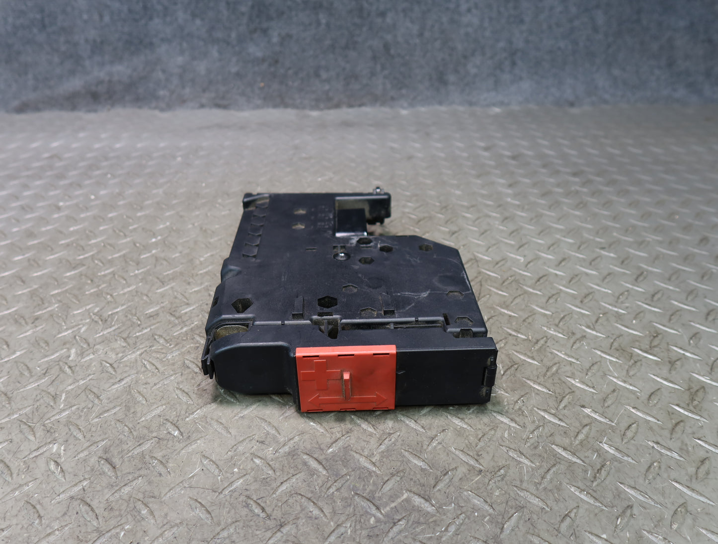 2012-2016 Mercedes R172 SLK Positive Battery Terminal Junction Box