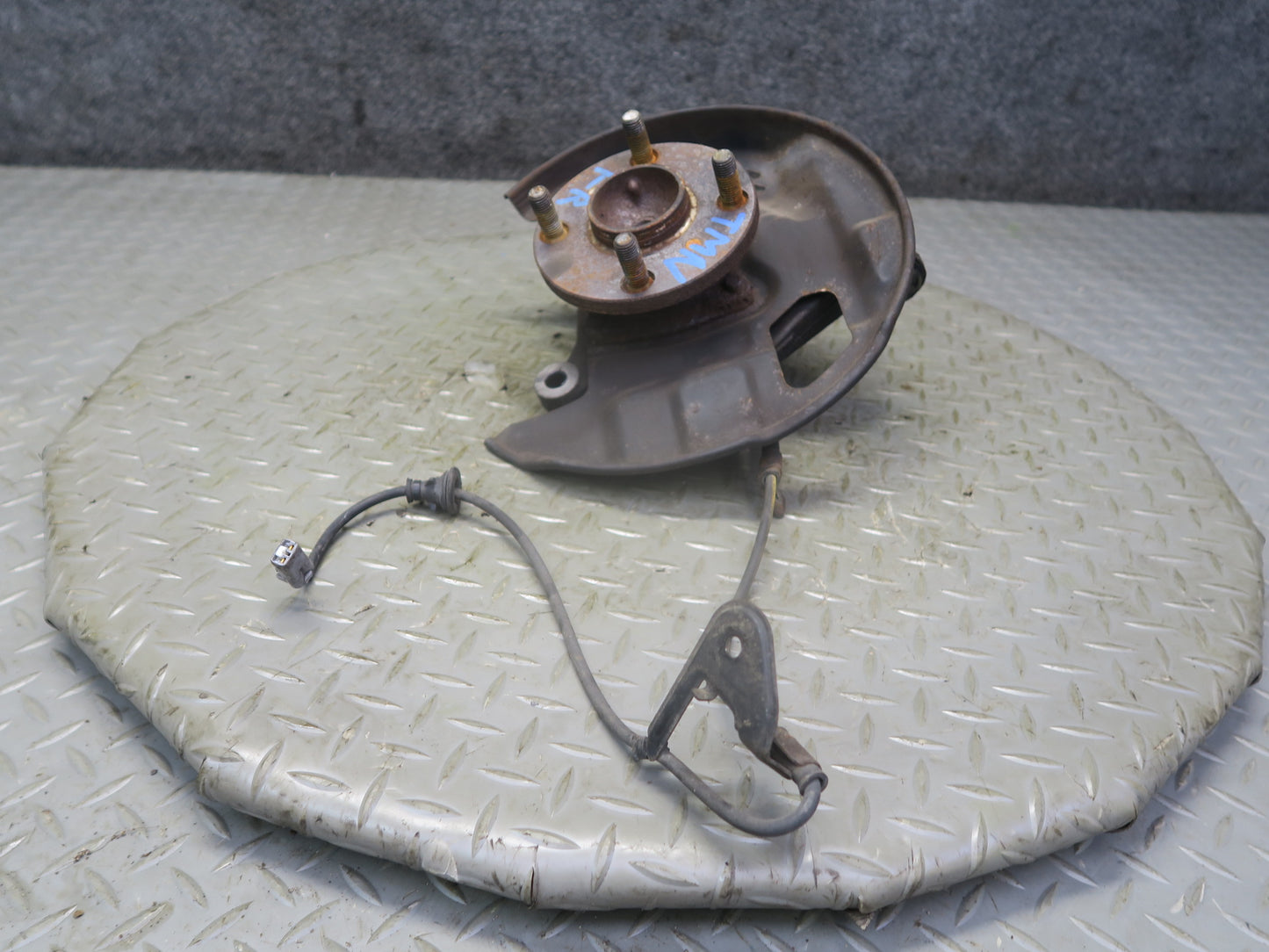 00-05 Toyota MR2 Spyder ZZW30L Front Right Spindle Knuckle Wheel Hub Bearing OEM