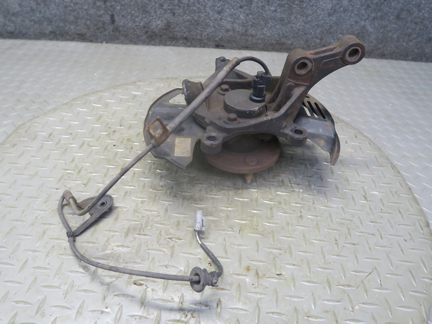 00-05 Toyota MR2 Spyder ZZW30L Front Right Spindle Knuckle Wheel Hub Bearing OEM