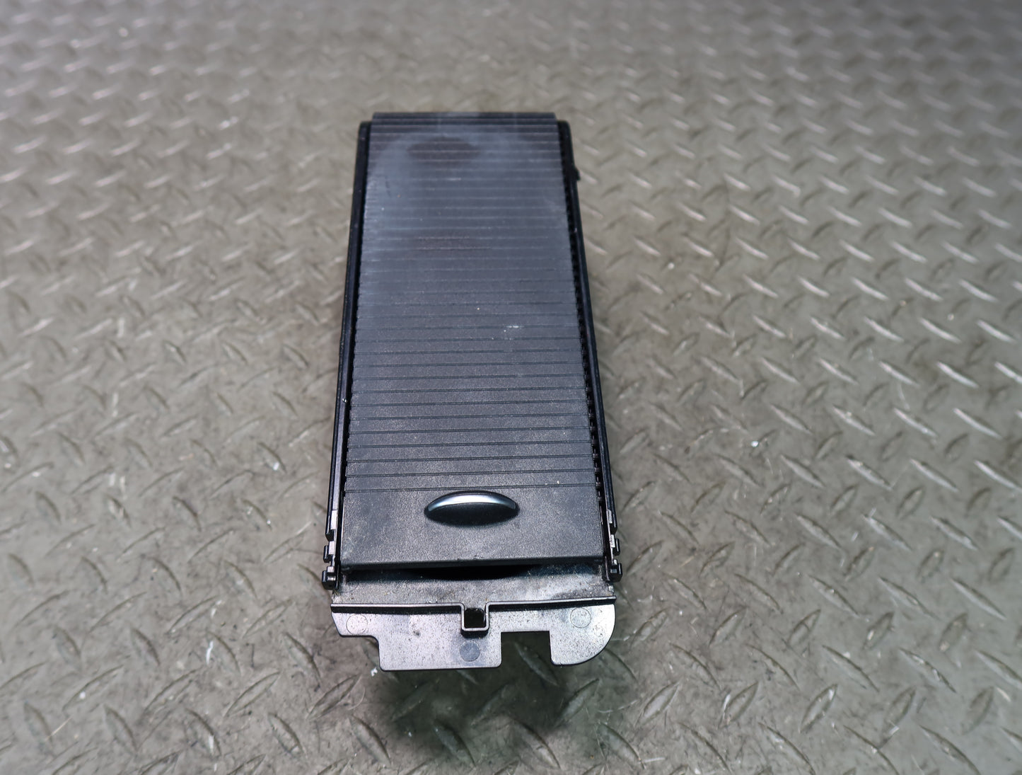 2012-2020 Mercedes R172 SLK SLC Center Console Roller Storage CUP Holder Black
