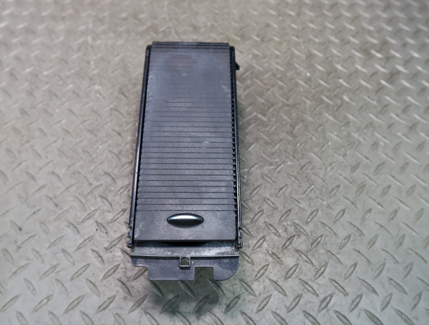 2012-2020 Mercedes R172 SLK SLC Center Console Roller Storage CUP Holder Black