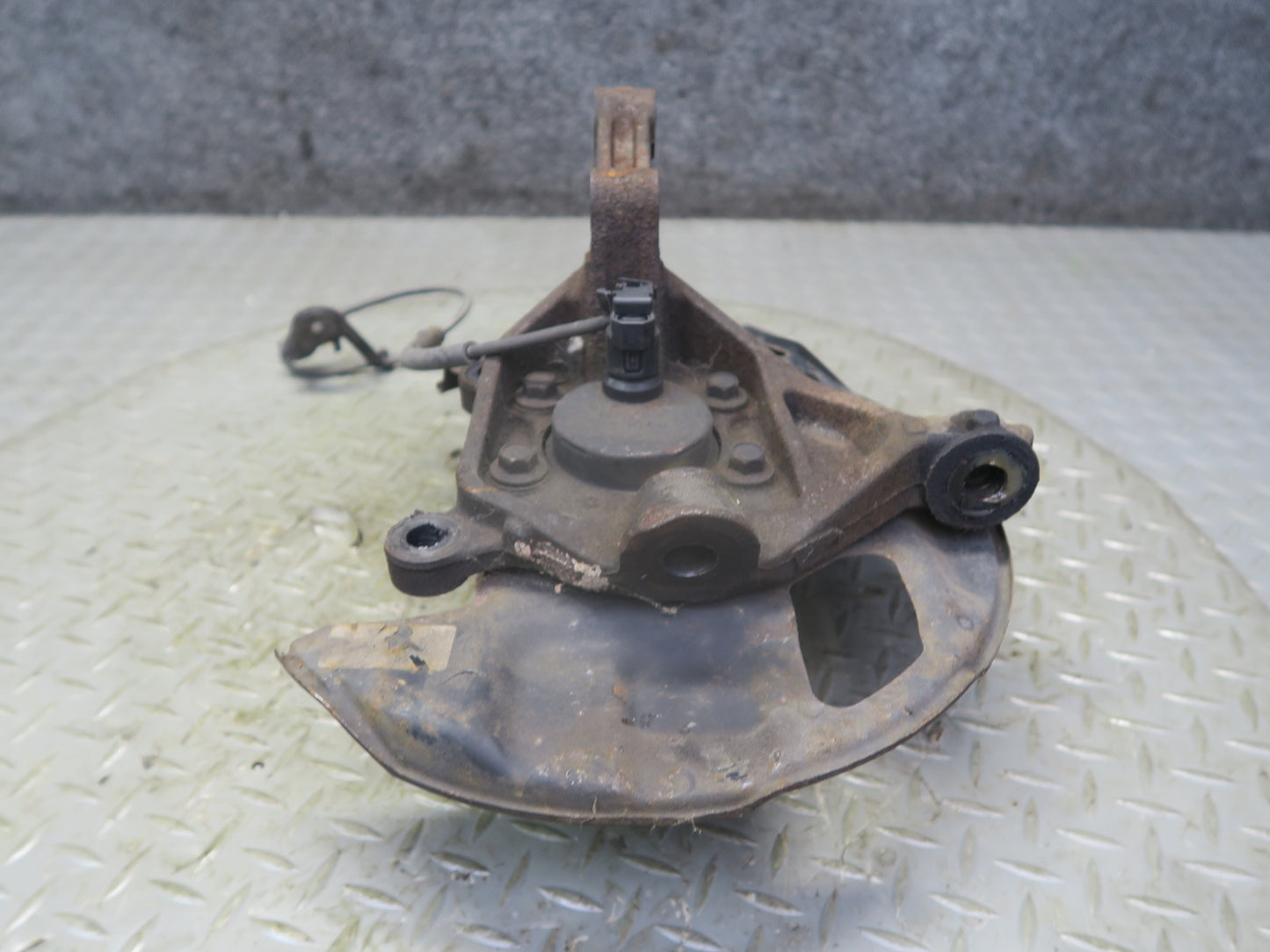 00-05 Toyota MR2 Spyder ZZW30L Front Left Spindle Knuckle Wheel Hub Bearing OEM