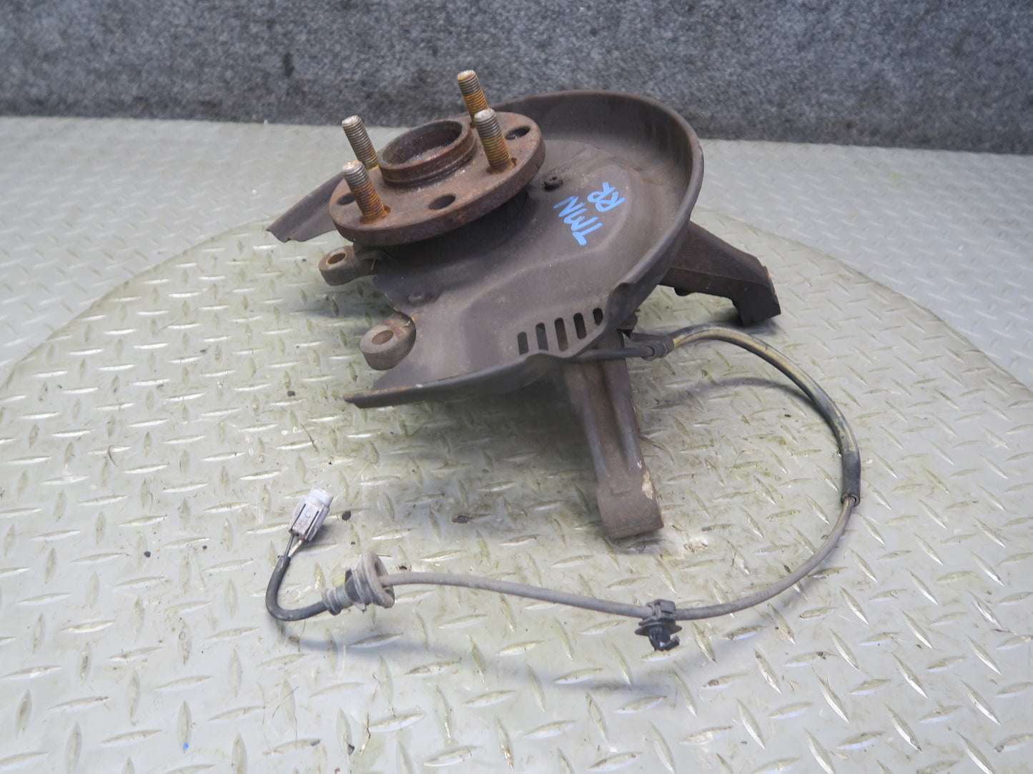 00-05 Toyota MR2 Spyder ZZW30L Rear Right Spindle Knuckle Wheel Hub Bearing OEM