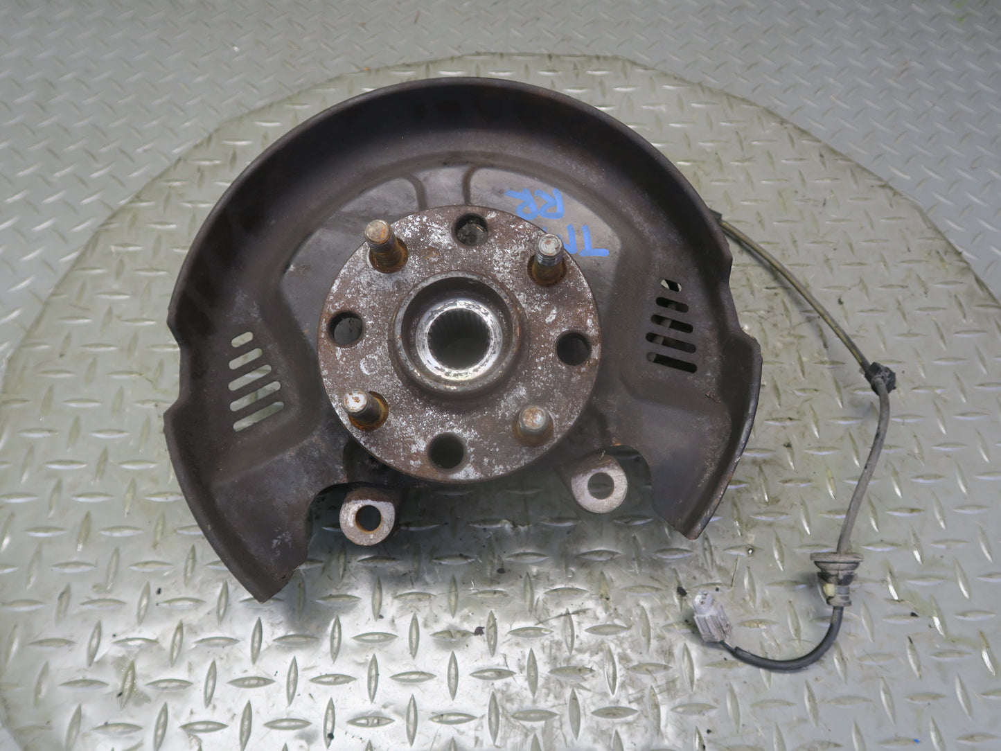 00-05 Toyota MR2 Spyder ZZW30L Rear Right Spindle Knuckle Wheel Hub Bearing OEM