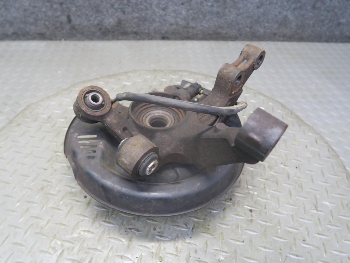 00-05 Toyota MR2 Spyder ZZW30L Rear Right Spindle Knuckle Wheel Hub Bearing OEM