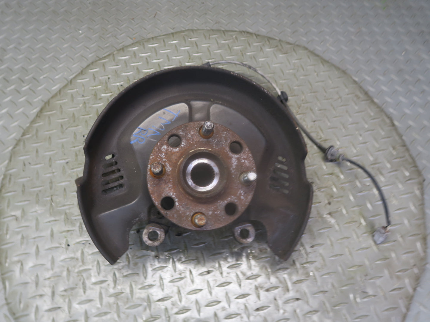 00-05 Toyota MR2 Spyder ZZW30L Rear Left Spindle Knuckle Wheel Hub Bearing OEM