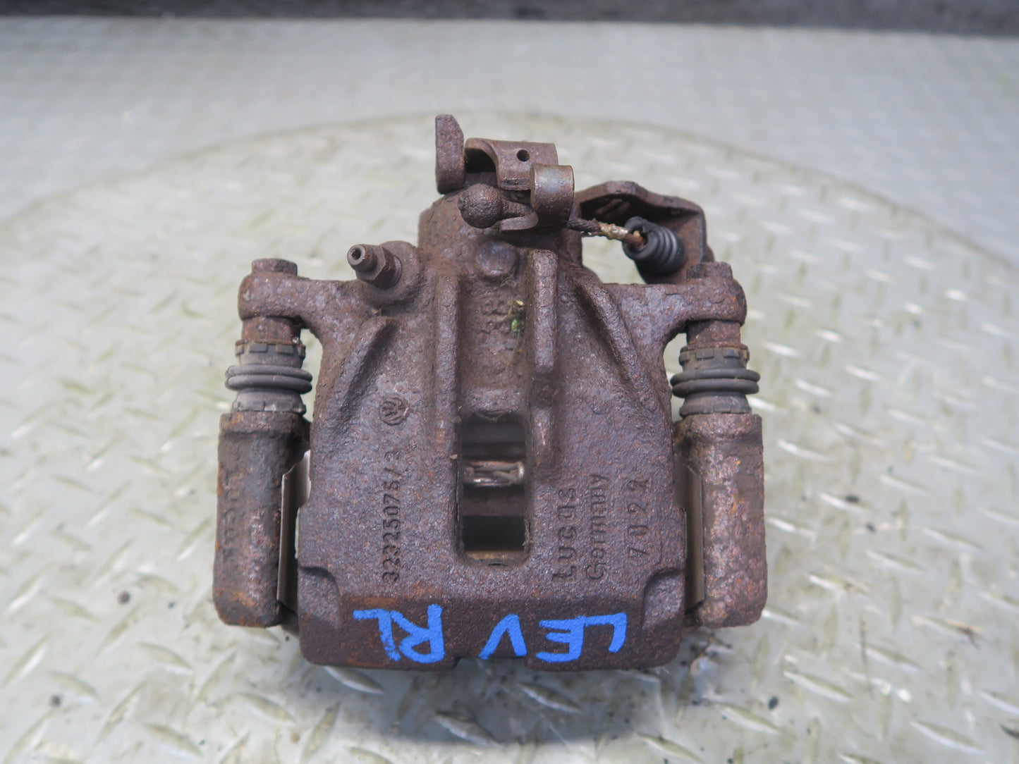 99-00 VW Eurovan T4 2.8L FWD Set of 2 Rear Left & Right Brake Caliper 91K OEM