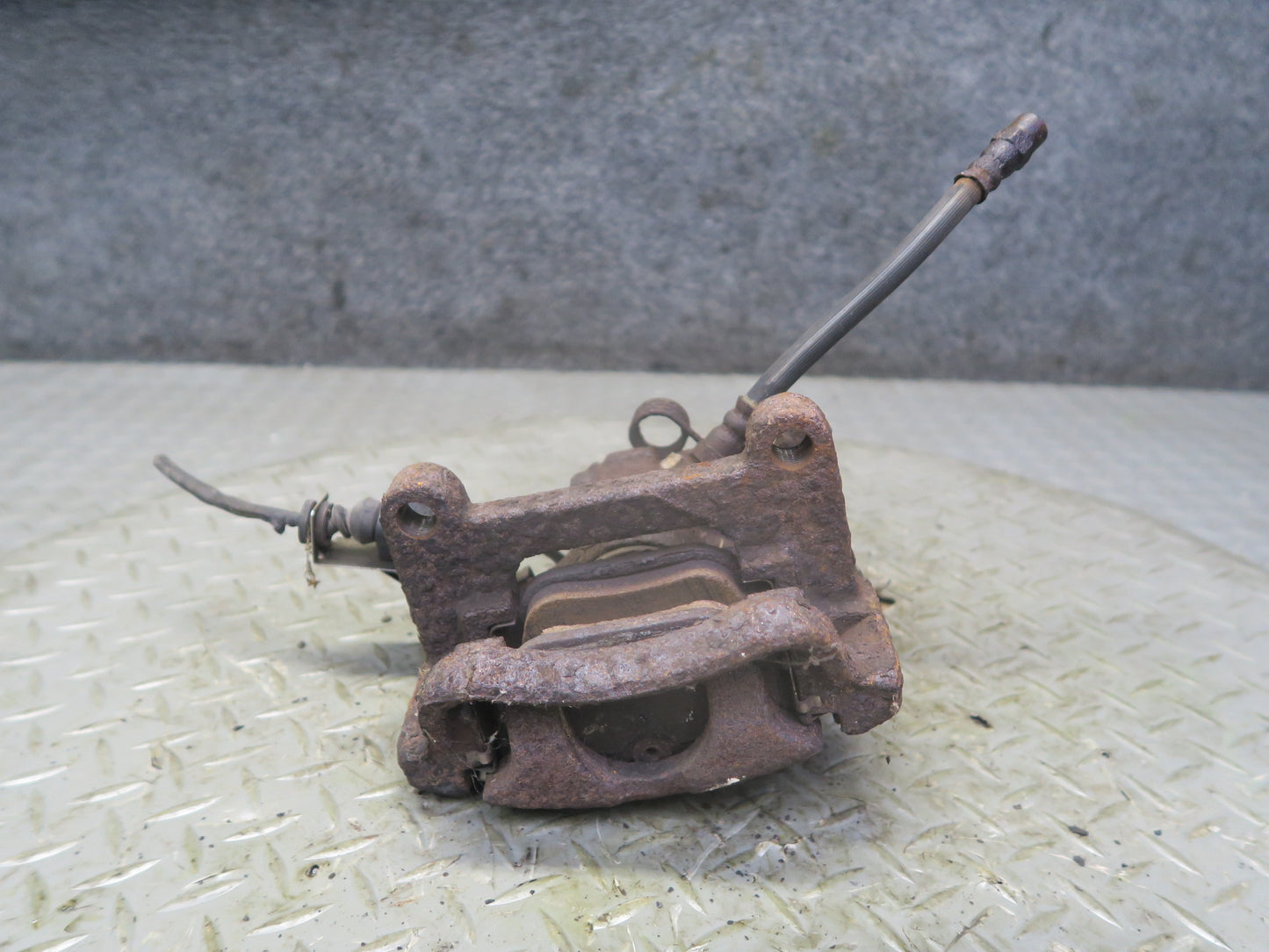 99-00 VW Eurovan T4 2.8L FWD Set of 2 Rear Left & Right Brake Caliper 91K OEM