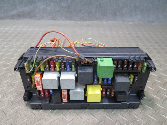 2012-2016 Mercedes R172 SLK Front SAM Module Relay Fuse Box Assembly A2129004425