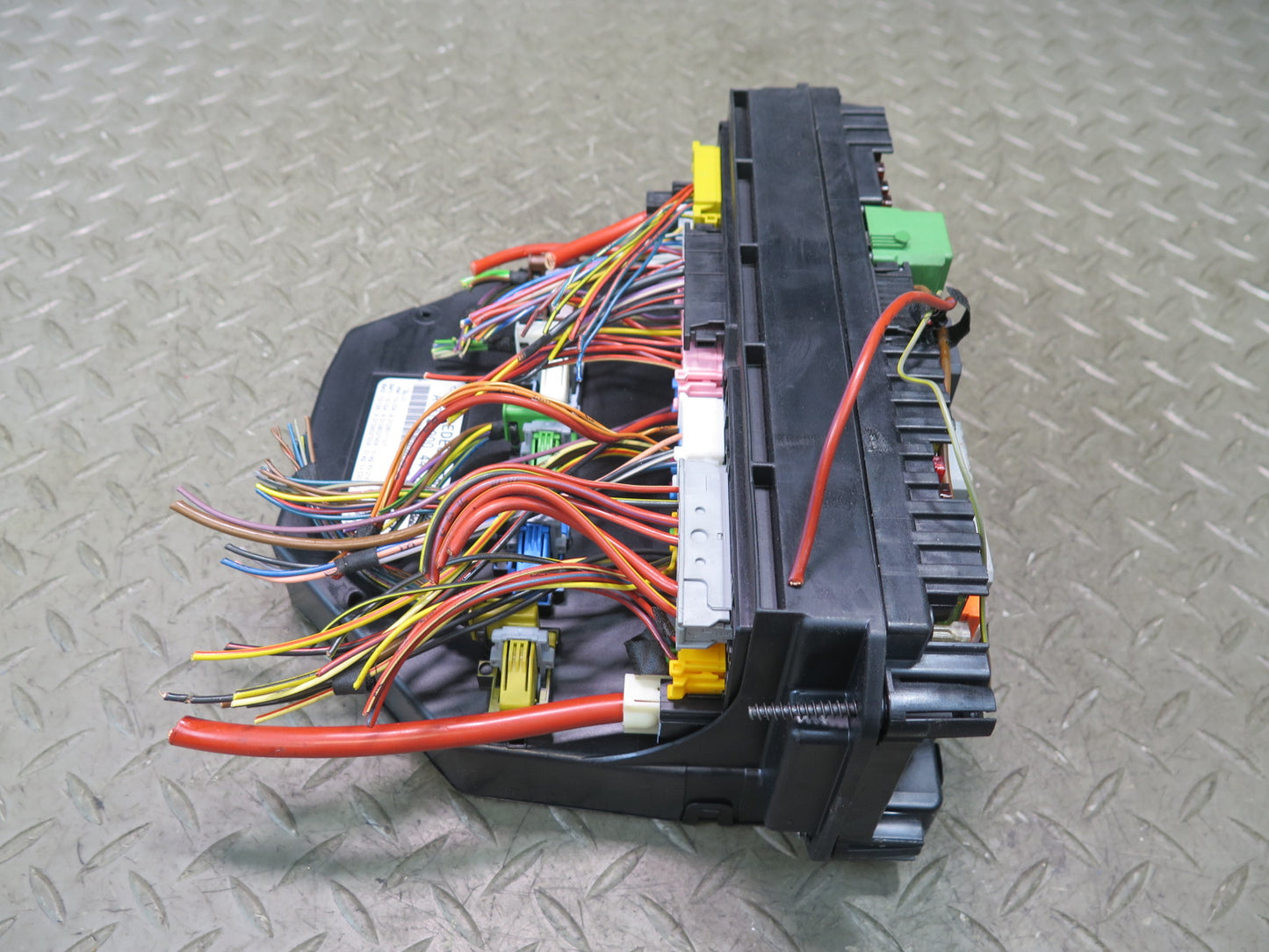 2012-2016 Mercedes R172 SLK Front SAM Module Relay Fuse Box Assembly A2129004425