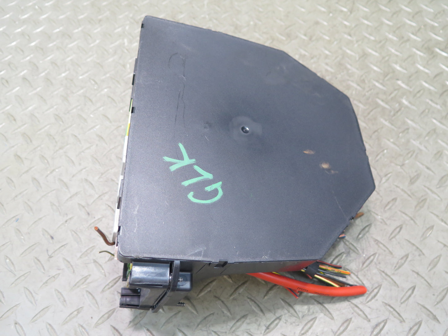 2012-2016 Mercedes R172 SLK Front SAM Module Relay Fuse Box Assembly A2129004425