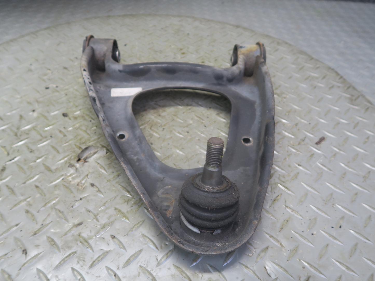 95-97 Toyota Celsior Lexus LS400 Rear Left Upper & Lower Control Arm Set OEM