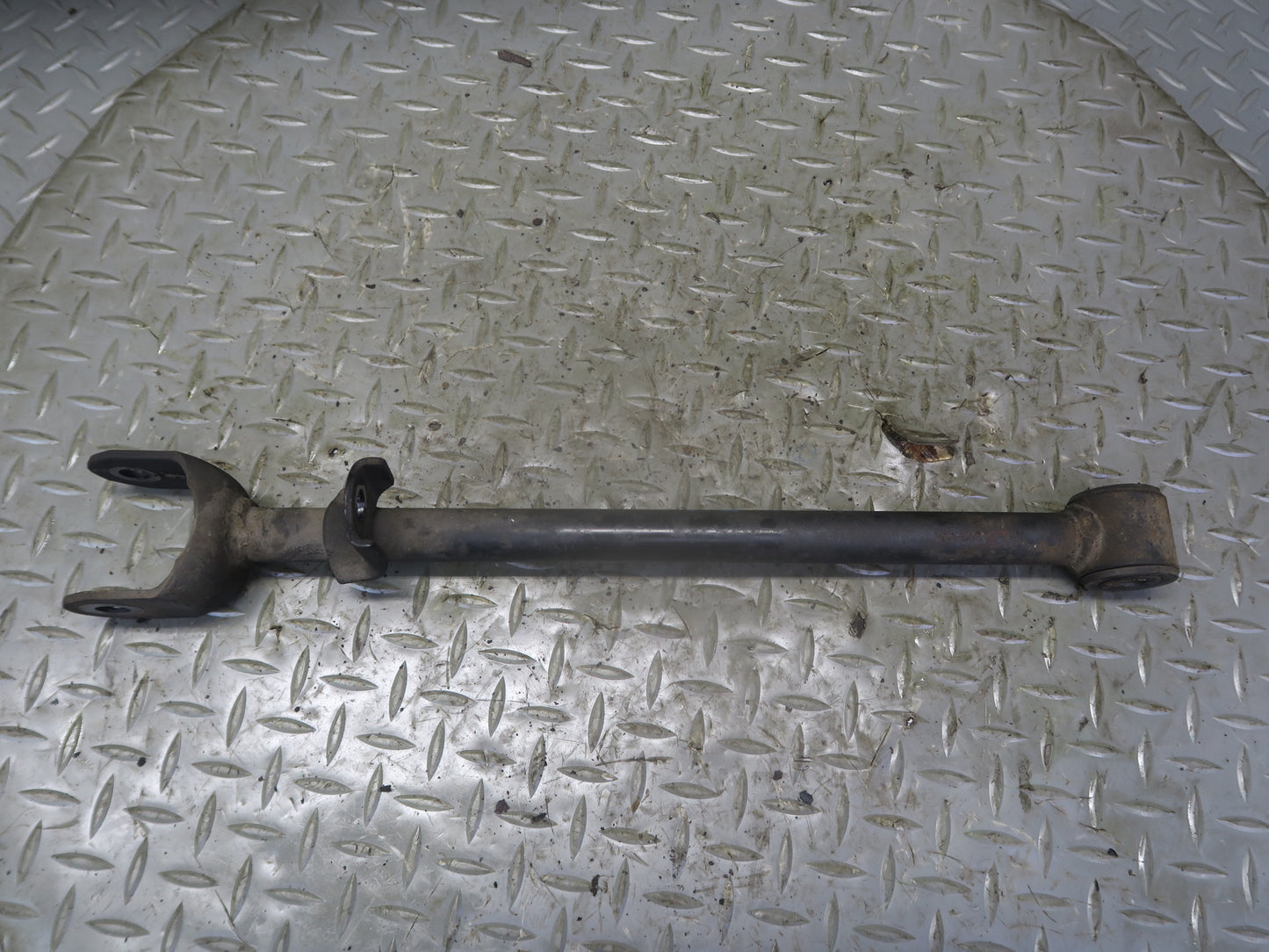 95-97 Toyota Celsior Lexus LS400 Rear Left Upper & Lower Control Arm Set OEM