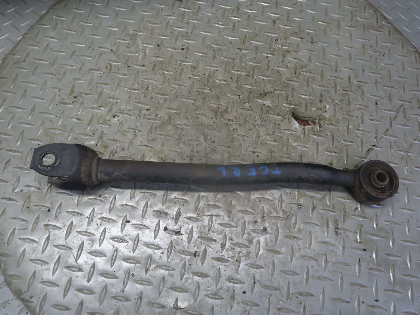 95-97 Toyota Celsior Lexus LS400 Rear Left Upper & Lower Control Arm Set OEM