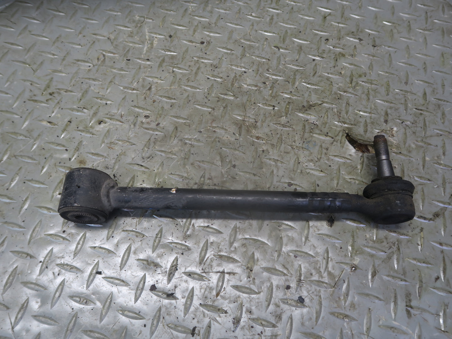 95-97 Toyota Celsior Lexus LS400 Rear Left Upper & Lower Control Arm Set OEM