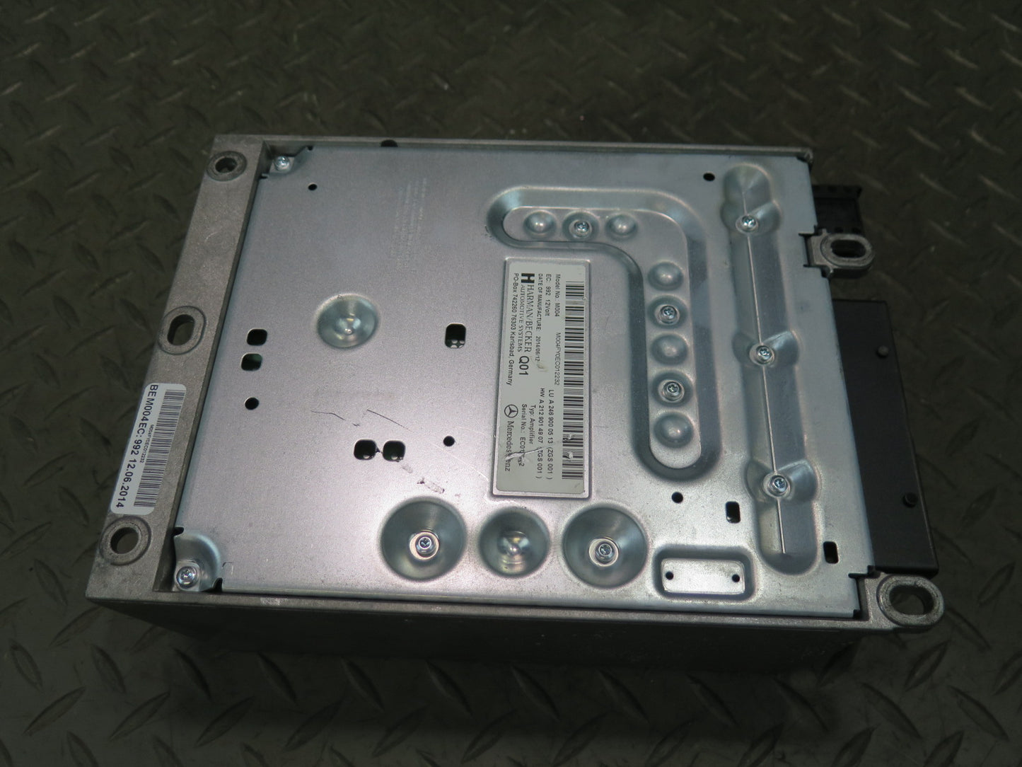 2012-2016 Mercedes R172 SLK Audio Sound Amplifier AMP Harman Becker