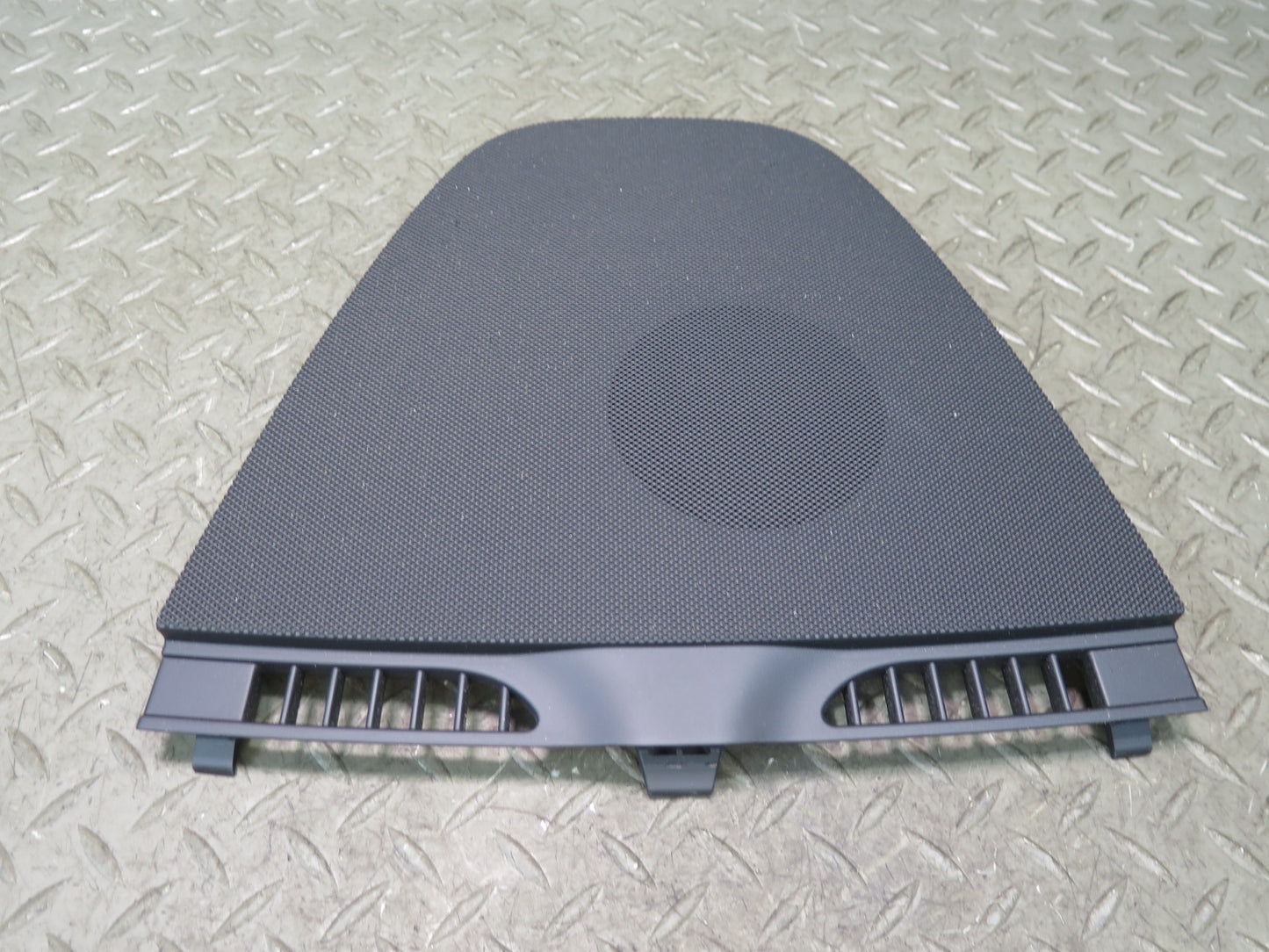 2012-2020 Mercedes R172 SLK SLC Front Dash Board Speaker Cover Grille Trim