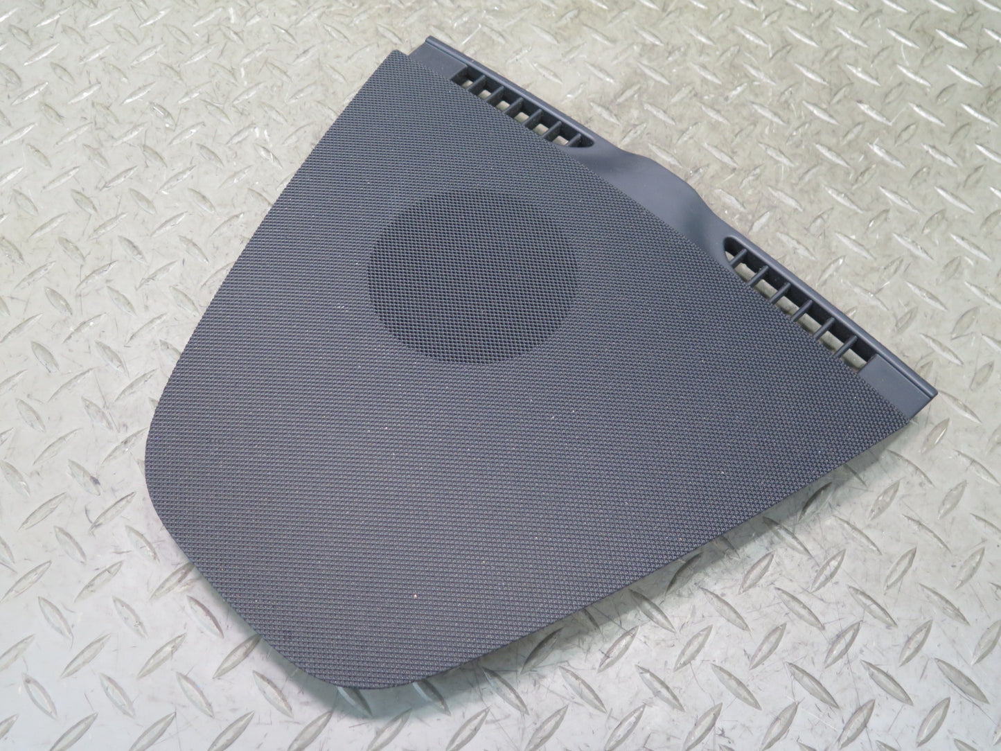 2012-2020 Mercedes R172 SLK SLC Front Dash Board Speaker Cover Grille Trim