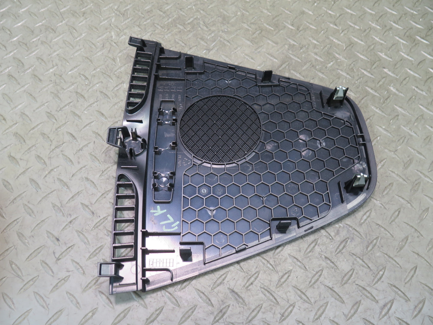 2012-2020 Mercedes R172 SLK SLC Front Dash Board Speaker Cover Grille Trim