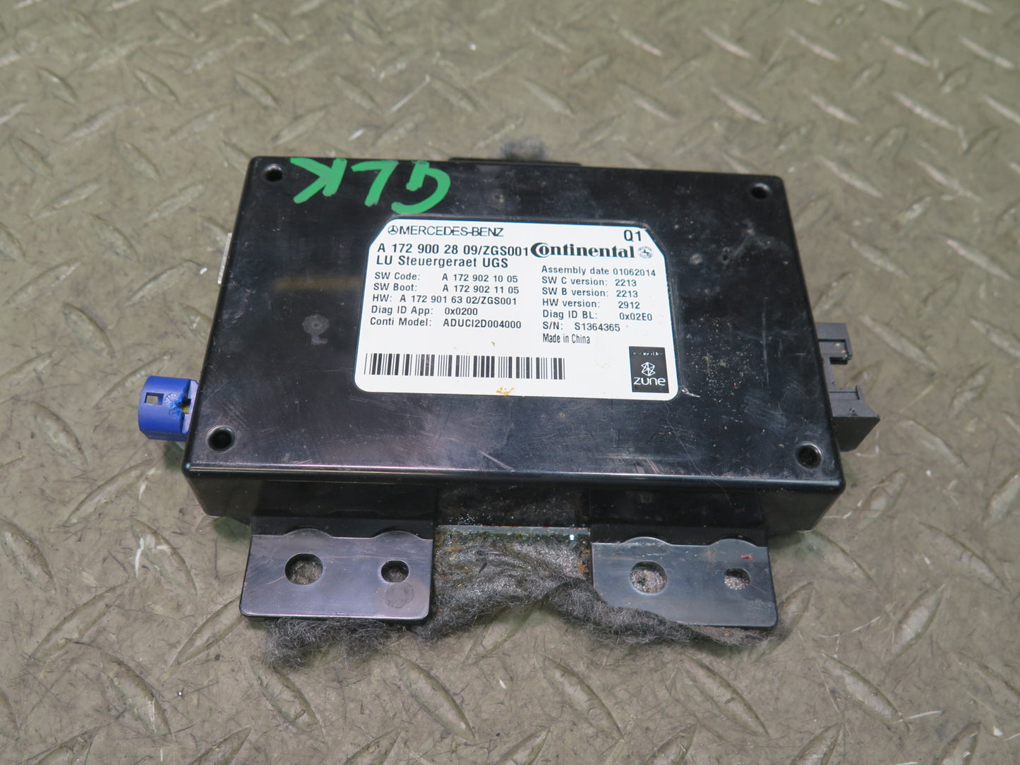 2012-2015 Mercedes R172 SLK250 Communication Control Module Interface